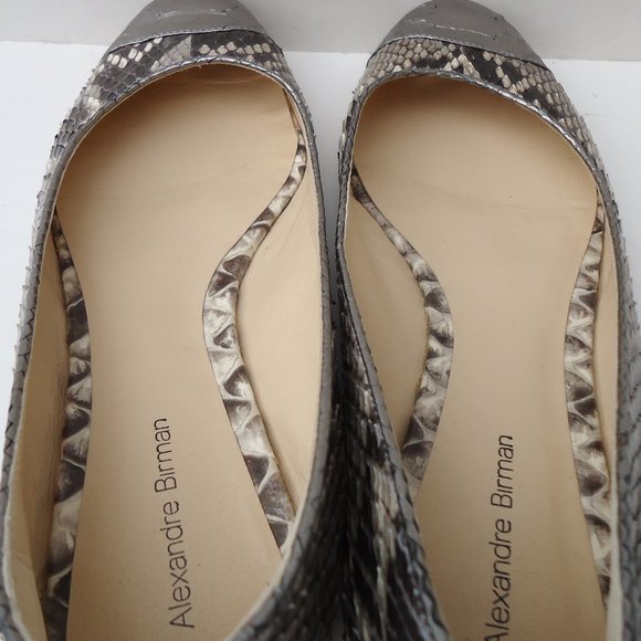 SIZE 8. Alexandre Birman python leather flat shoes. - Picture 11 of 16